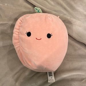 Phyllis Peach Squishmallow 8in!